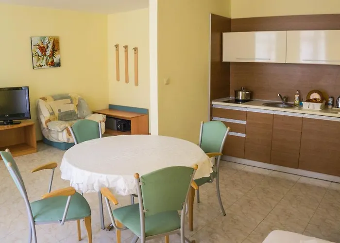 елит Апартхотел