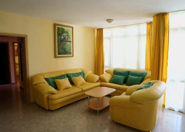 елит Апартхотел 3*