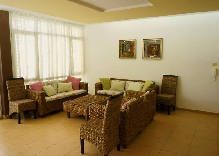 елит Апартхотел